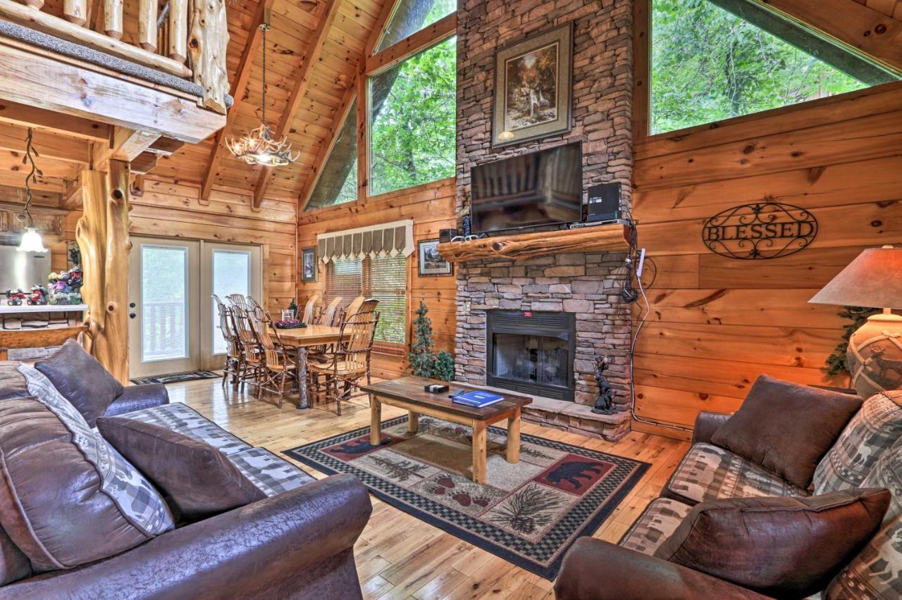 Pigeon Forge Getaway With Covered Patio And Hot Tub! Exterior photo