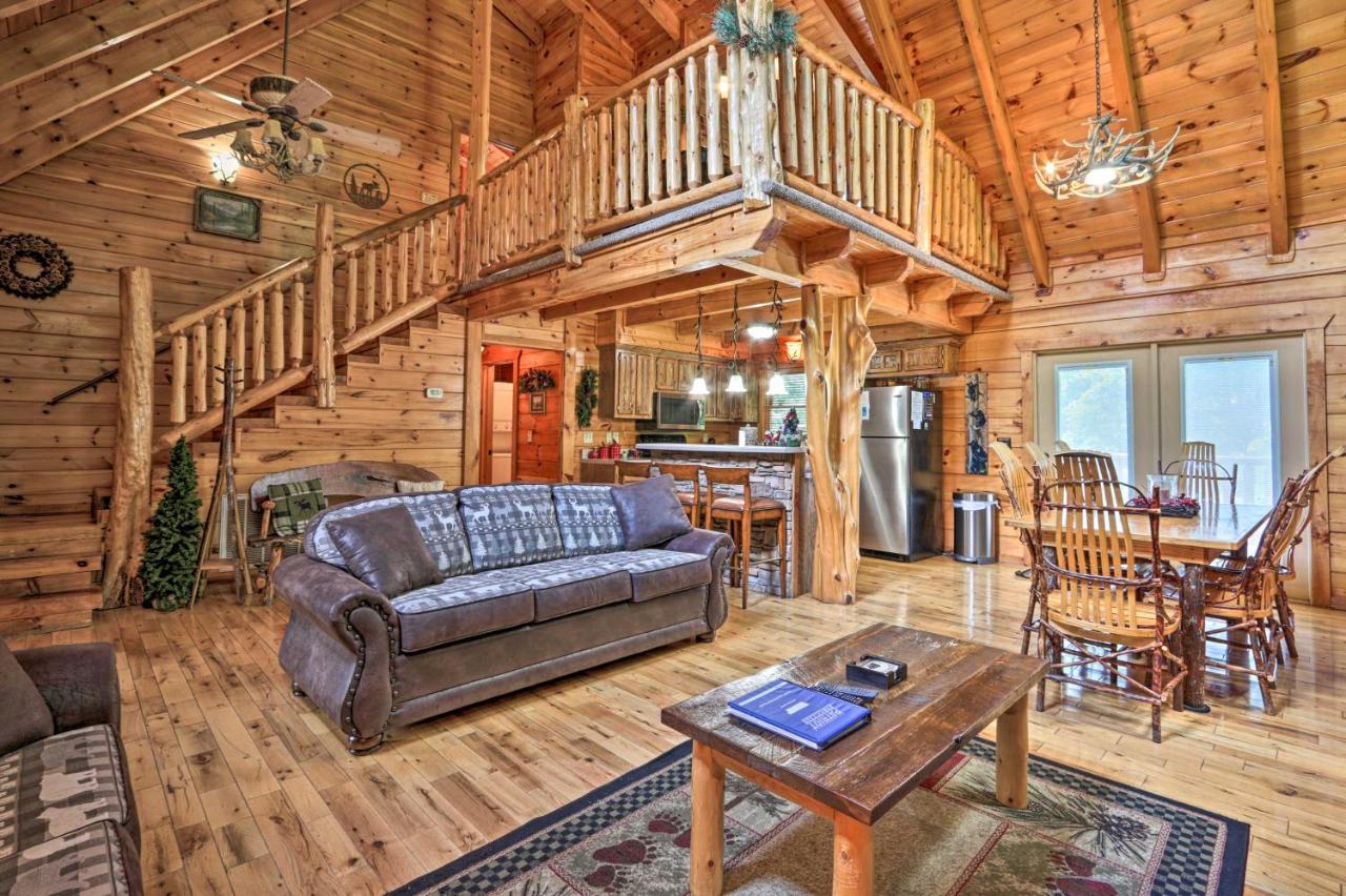 Pigeon Forge Getaway With Covered Patio And Hot Tub! Exterior photo