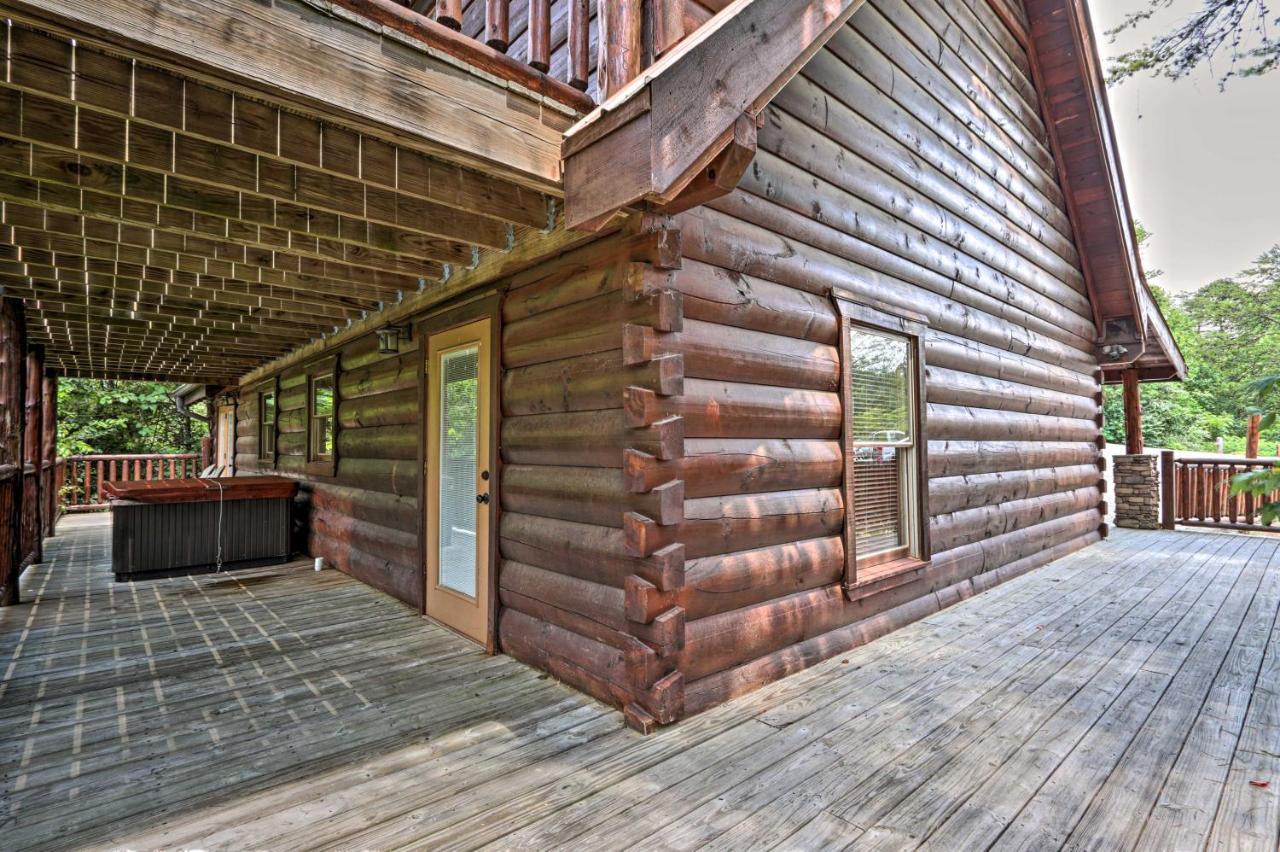 Pigeon Forge Getaway With Covered Patio And Hot Tub! Exterior photo